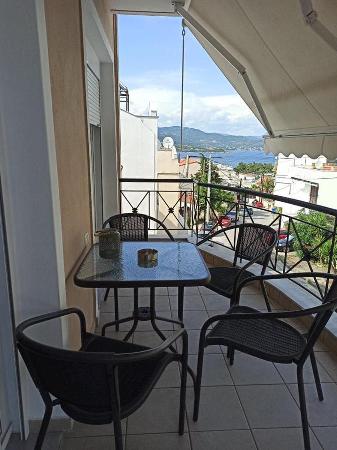 Sea Sight Apartment Nea Iraklitsa Exterior foto